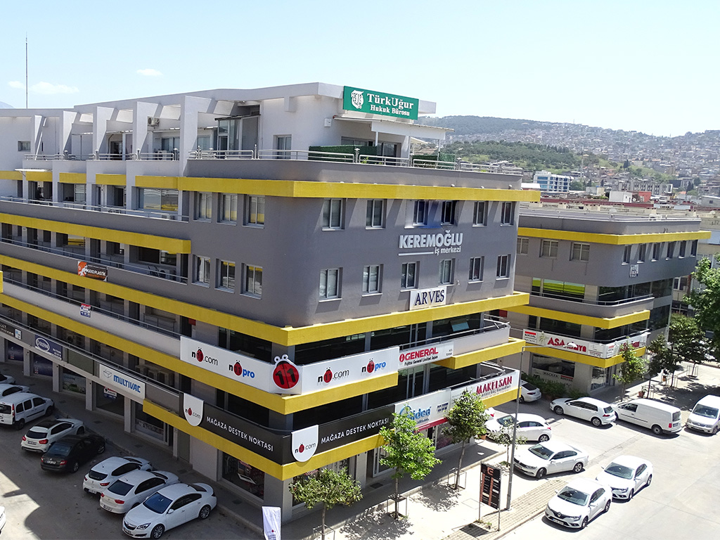 İzmir Gıda Çarşısı Keremoğlu İş Mrkz. 3 Katlı 270 m2 Kiralık Dükkan